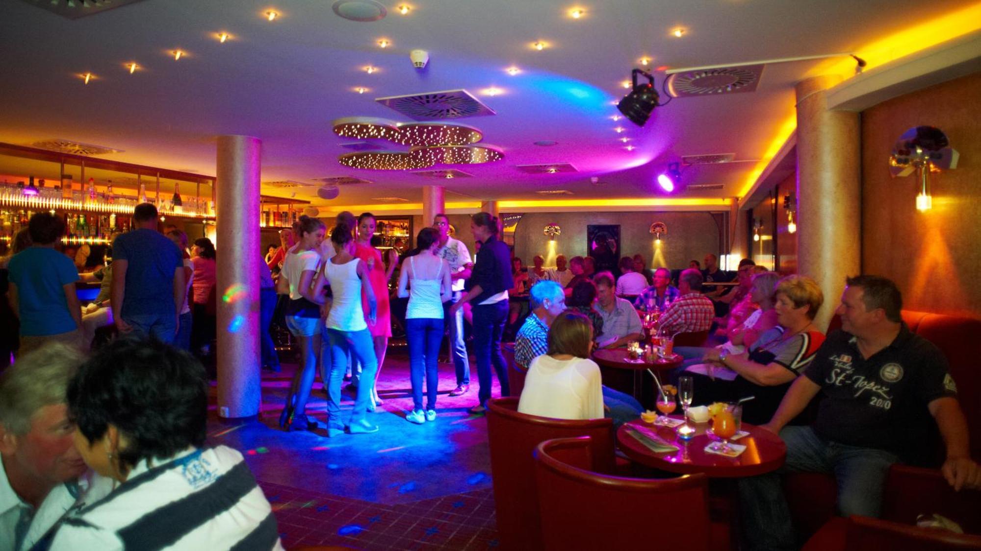 Ostseehotel Villen Im Park - Ein Rovell Hotel Heringsdorf  Exterior photo